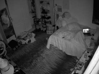 voyeurcam hornyhostel 02