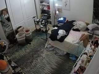 voyeurcam-hornyhostel-02