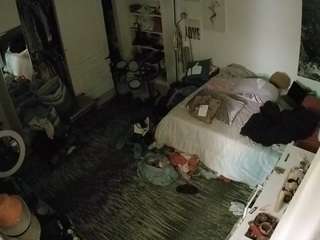 voyeurcam-hornyhostel-02