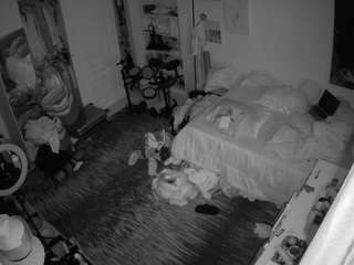 voyeurcam-hornyhostel-02