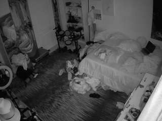 voyeurcam-hornyhostel-02