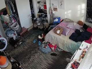 voyeurcam-hornyhostel-02