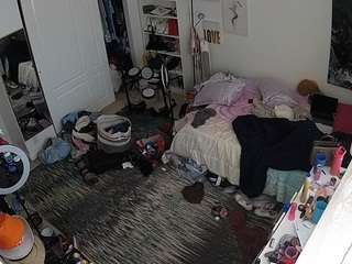 voyeurcam-hornyhostel-02