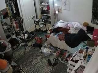 voyeurcam-hornyhostel-02