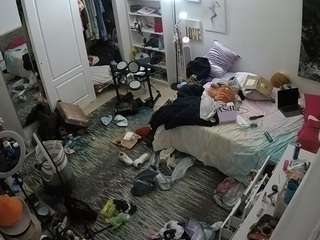 voyeurcam-hornyhostel-02