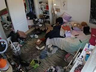 voyeurcam-hornyhostel-02 live cam profile