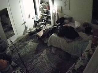 voyeurcam-hornyhostel-02
