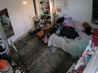 voyeurcam-hornyhostel-02 live cam profile