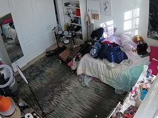 voyeurcam-hornyhostel-02 live cam profile