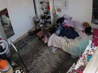 voyeurcam-hornyhostel-02 live cam profile