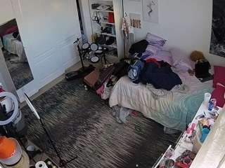 voyeurcam-hornyhostel-02 live cam profile