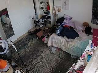 voyeurcam-hornyhostel-02 live cam profile