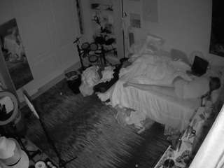 voyeurcam-hornyhostel-02 live cam profile