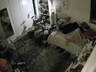 voyeurcam-hornyhostel-02