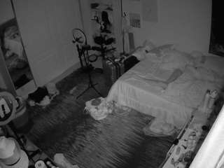 voyeurcam-hornyhostel-02