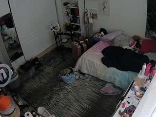 voyeurcam-hornyhostel-02