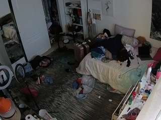 voyeurcam-hornyhostel-02