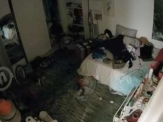 voyeurcam-hornyhostel-02