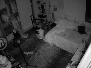 voyeurcam-hornyhostel-02