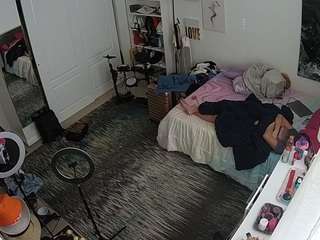 voyeurcam-hornyhostel-02