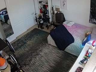 voyeurcam-hornyhostel-02