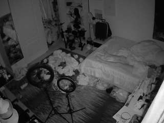 voyeurcam-hornyhostel-02