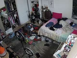 voyeurcam-hornyhostel-02