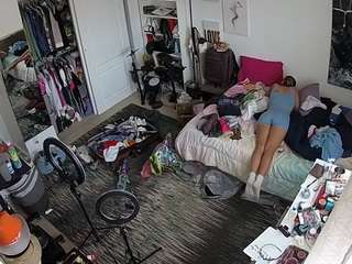 voyeurcam-hornyhostel-02