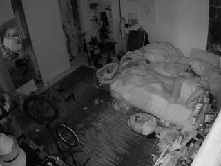 voyeurcam-hornyhostel-02