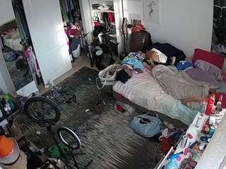 voyeurcam-hornyhostel-02