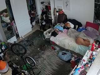 voyeurcam-hornyhostel-02
