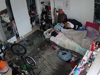 voyeurcam-hornyhostel-02