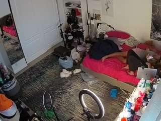 voyeurcam-hornyhostel-02