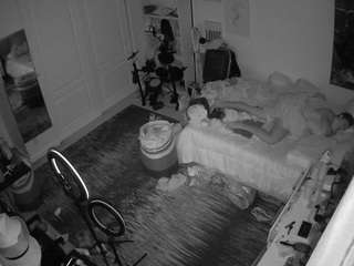 voyeurcam hornyhostel 02