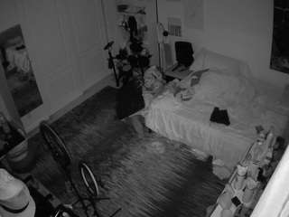voyeurcam-hornyhostel-02's CamSoda show and profile