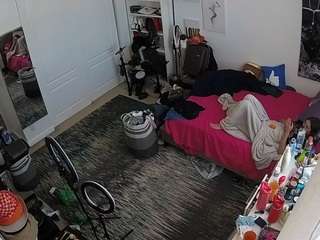 voyeurcam-hornyhostel-02
