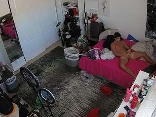 voyeurcam-hornyhostel-02