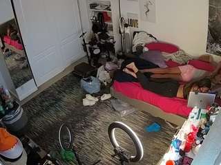 voyeurcam-hornyhostel-02