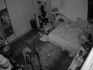 voyeurcam-hornyhostel-02