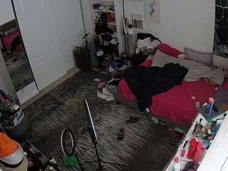 voyeurcam-hornyhostel-02