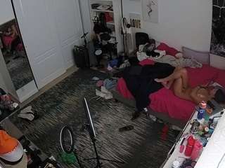 voyeurcam-hornyhostel-02