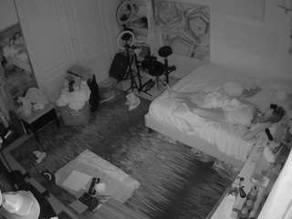 voyeurcam-hornyhostel-02