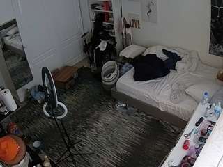 voyeurcam-hornyhostel-02