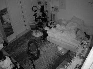 voyeurcam-hornyhostel-02