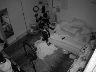 voyeurcam-hornyhostel-02