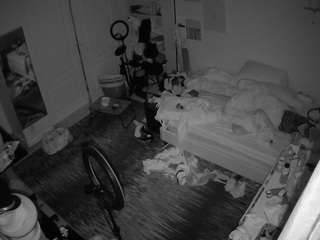voyeurcam-hornyhostel-02
