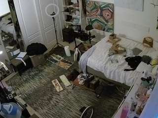 voyeurcam-hornyhostel-02