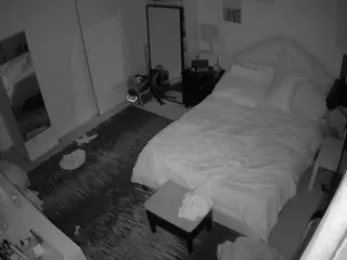 voyeurcam hornyhostel 02's Live Sex Cam Show