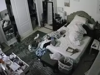 voyeurcam hornyhostel 02's Live Sex Cam Show