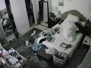 voyeurcam hornyhostel 02's Live Sex Cam Show